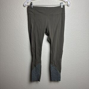 Lululemon Women's Leggings Green Cropped 6 Reflective Detail Waist Pockets *READ